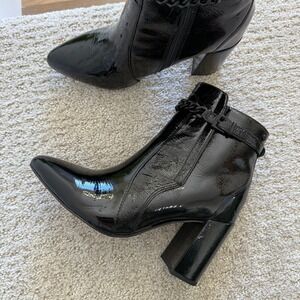 Frankie4 AUSTRALIA Maisie Black Patent Leather Chain Heeled‎ Ankle Boots 9